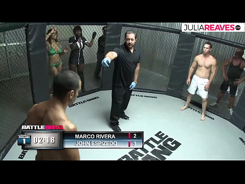 ❤️ Ultimate Fighter ቀለበቱ ውስጥ ከተጣላ በኋላ አንዲት ቁጥር ሴትን ትበዳለች። ❤️❌ በቤት የተሰራ የወሲብ ፊልም